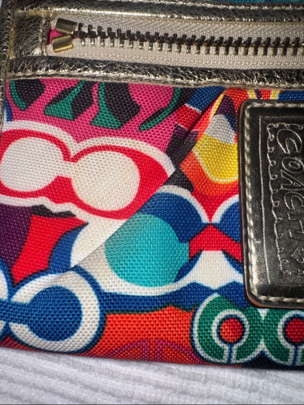 Coach Poppy early 2000’s Pop C Graffiti multicolor wristlet - Picture 15 of 16